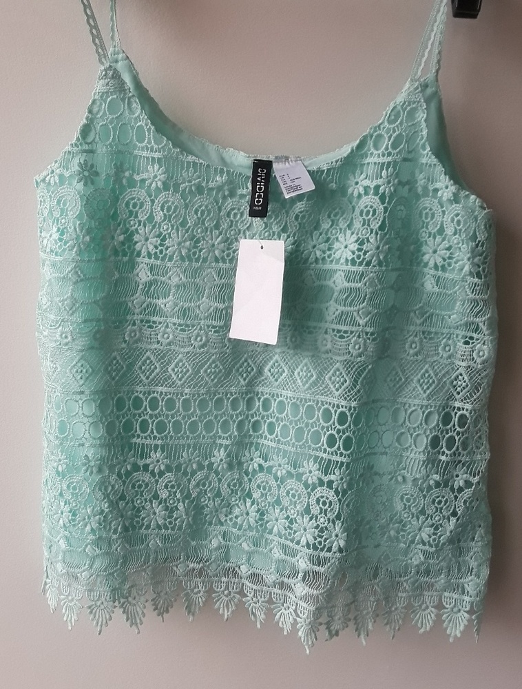 NWT  Women's H&M Blue Lace Crop Top